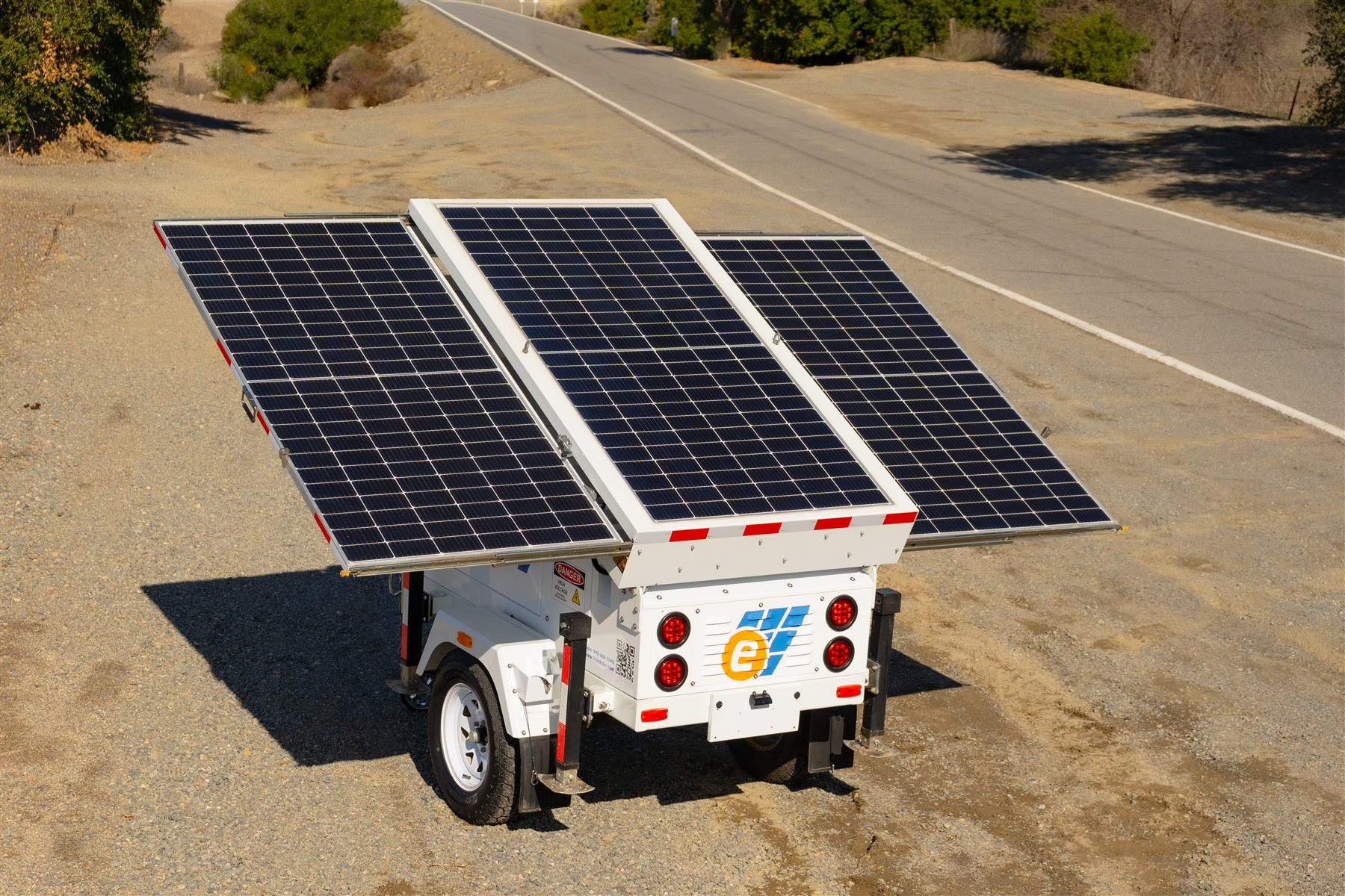 123-SG-1A10 — Three 490 W panels open to 1.47 kW, harvesting 6.3 kWh on an average day.